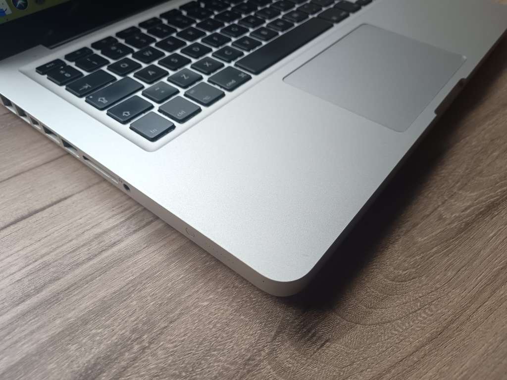 2011 MacBook Pro Intel Core I5