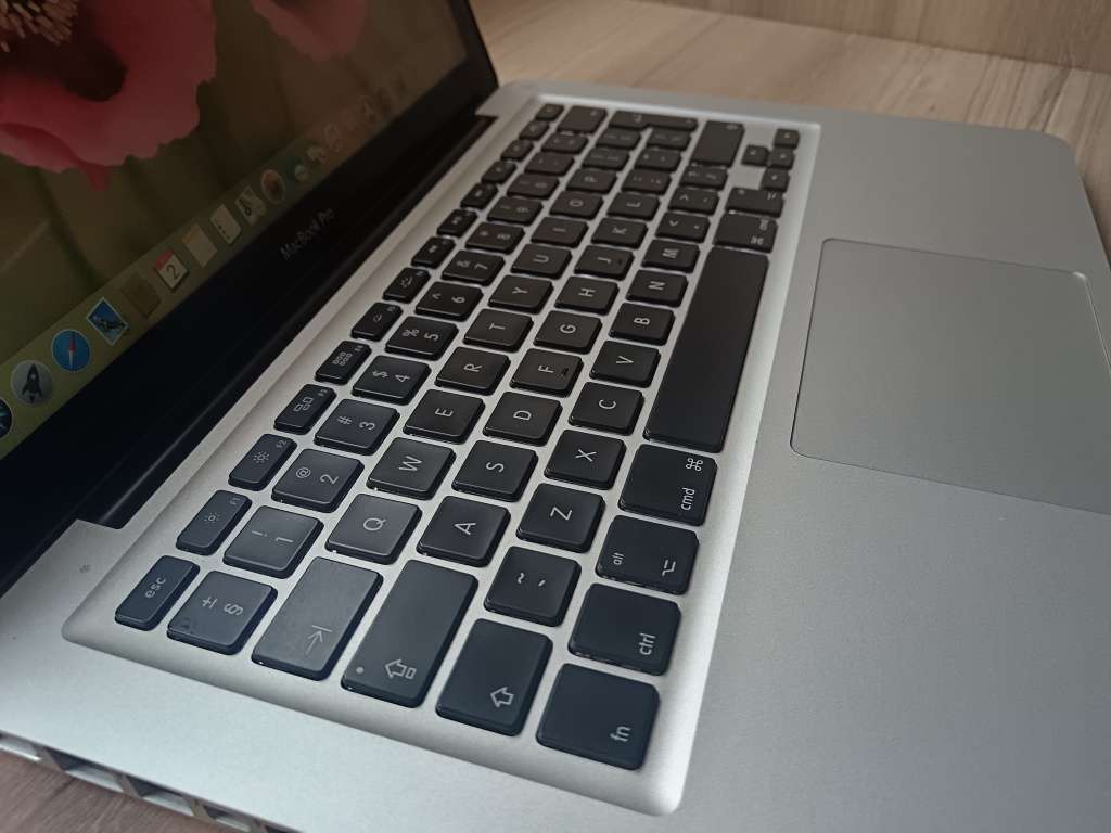 2011 MacBook Pro Intel Core I5
