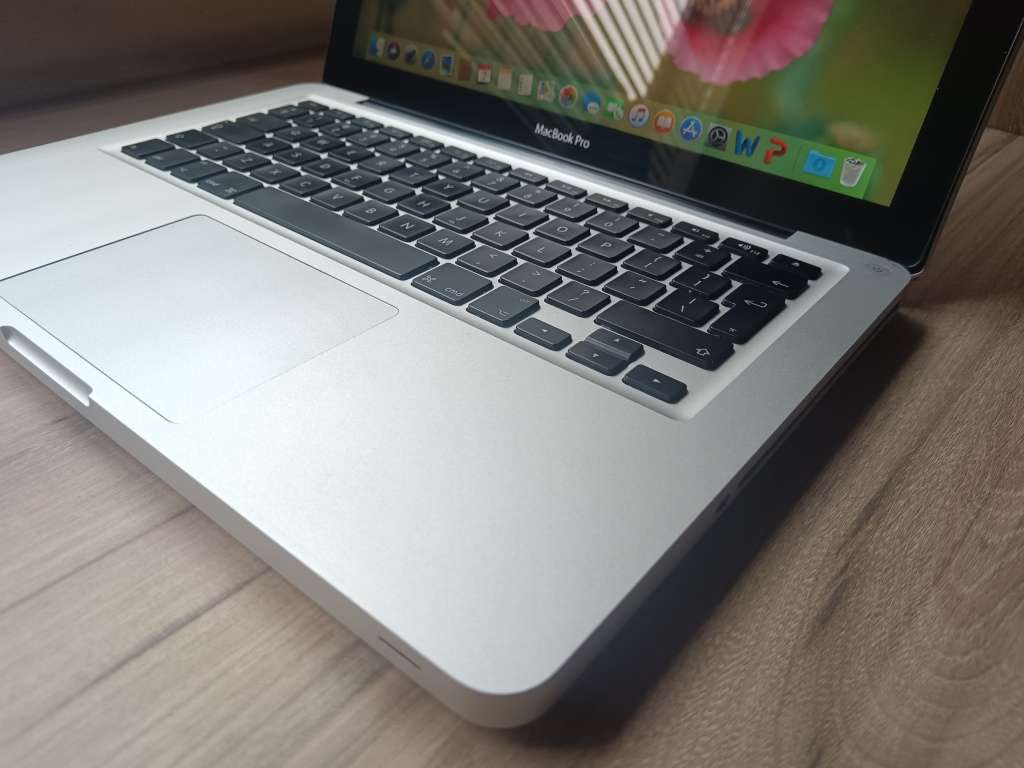 2011 MacBook Pro Intel Core I5
