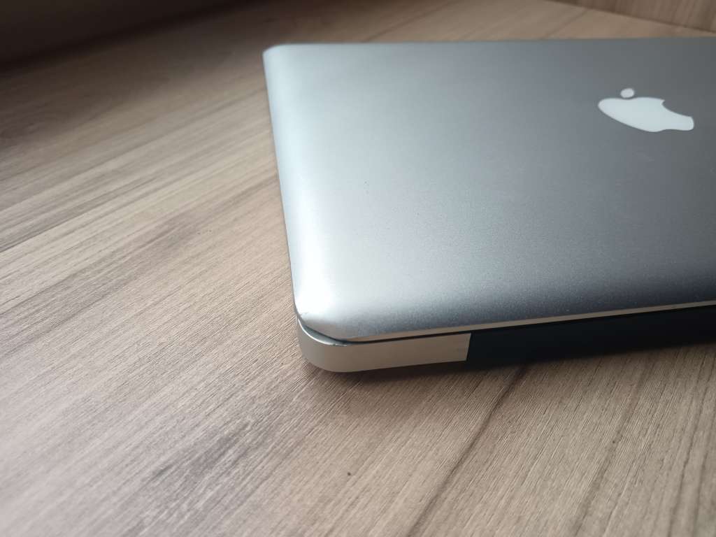 2011 MacBook Pro Intel Core I5