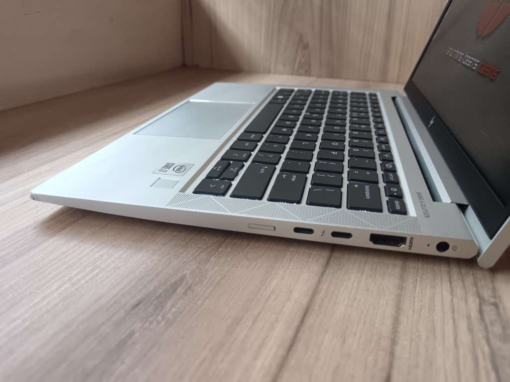 Hp EliteBook 830 G7 Intel Core i7 + Free Laptop Bag