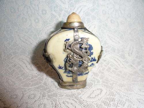 ORNATE CHINESE PERFUME BOTTLE