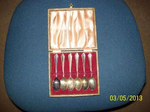 Set of EPNS Teaspoons in box