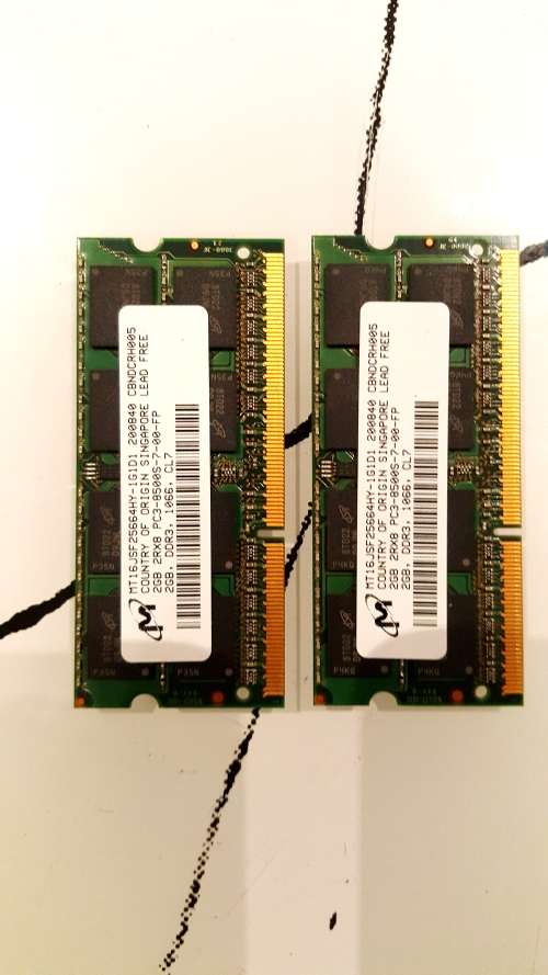 2 * 2 GB Laptop RAM DDR3 1066