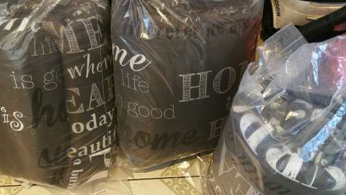 COMFORTER SETS...QUEEN - STOCK MUST CLEAR