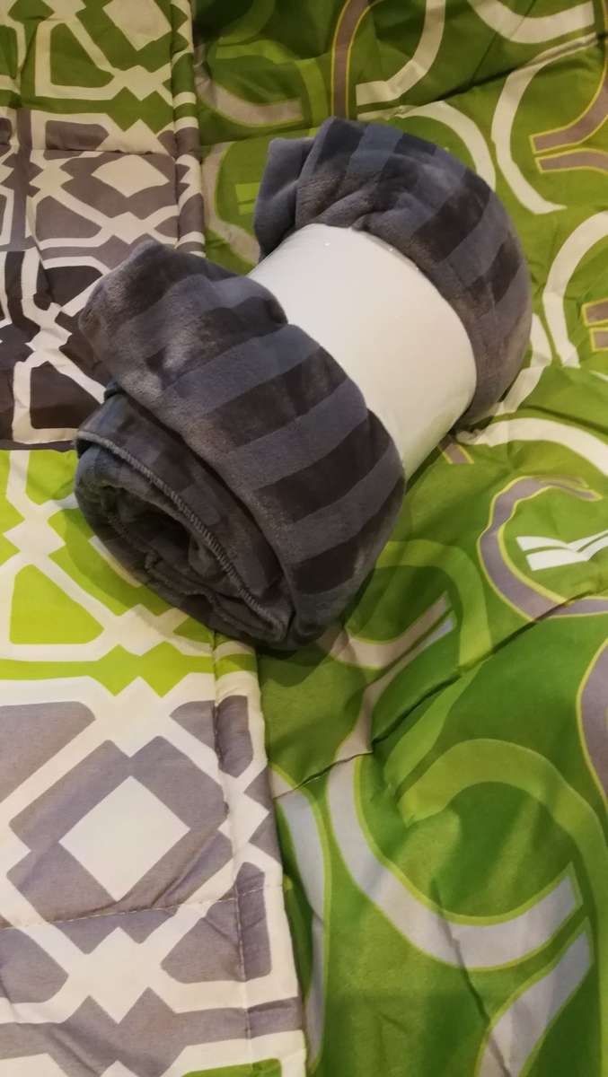 COMFORTER SETS -3PIECE...******BARGAIN WITH BED THROW  ***** MOTHER'S DAY SPECIAL