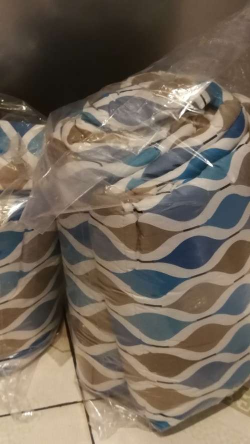 COMFORTER SETS -3PIECE...******BARGAIN WITH BED THROW  ***** MOTHER'S DAY SPECIAL