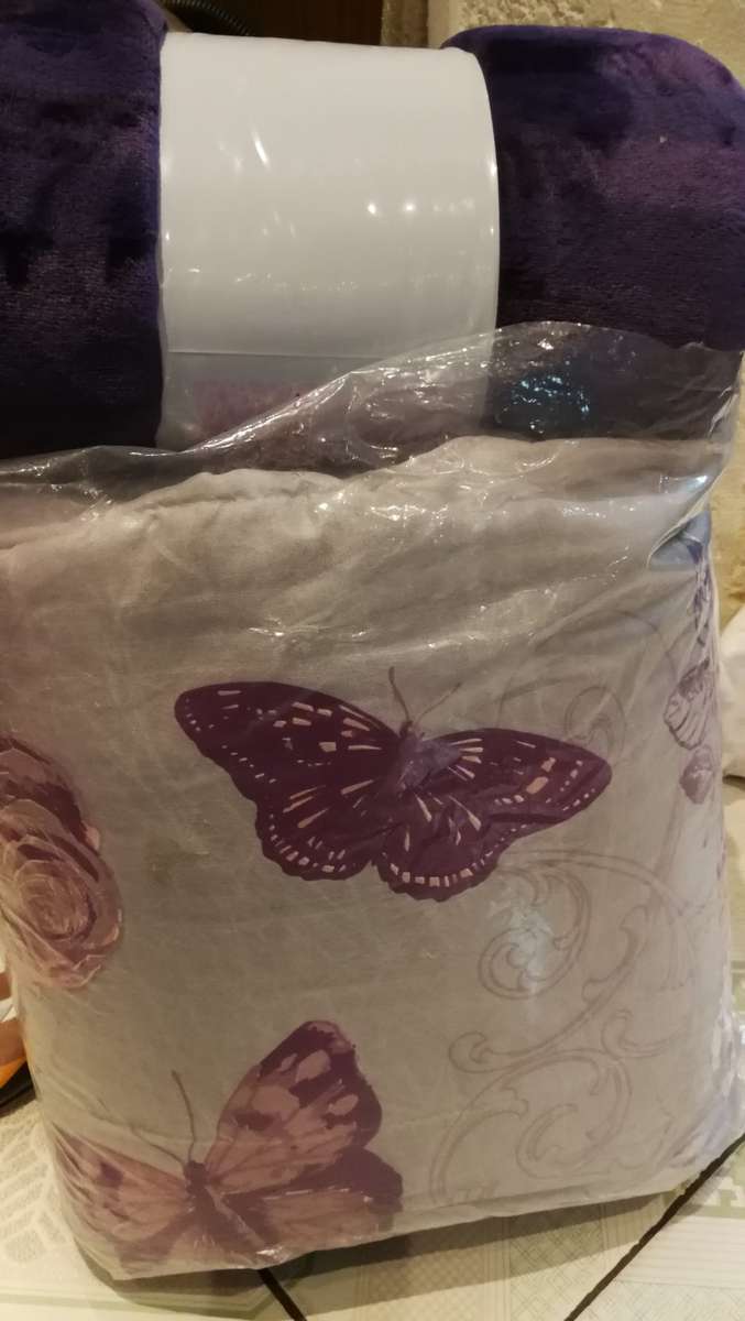 COMFORTER SETS -3PIECE.COMBO..******BARGAIN WITH BED THROW  * MOTHER'S DAY SPECIAL