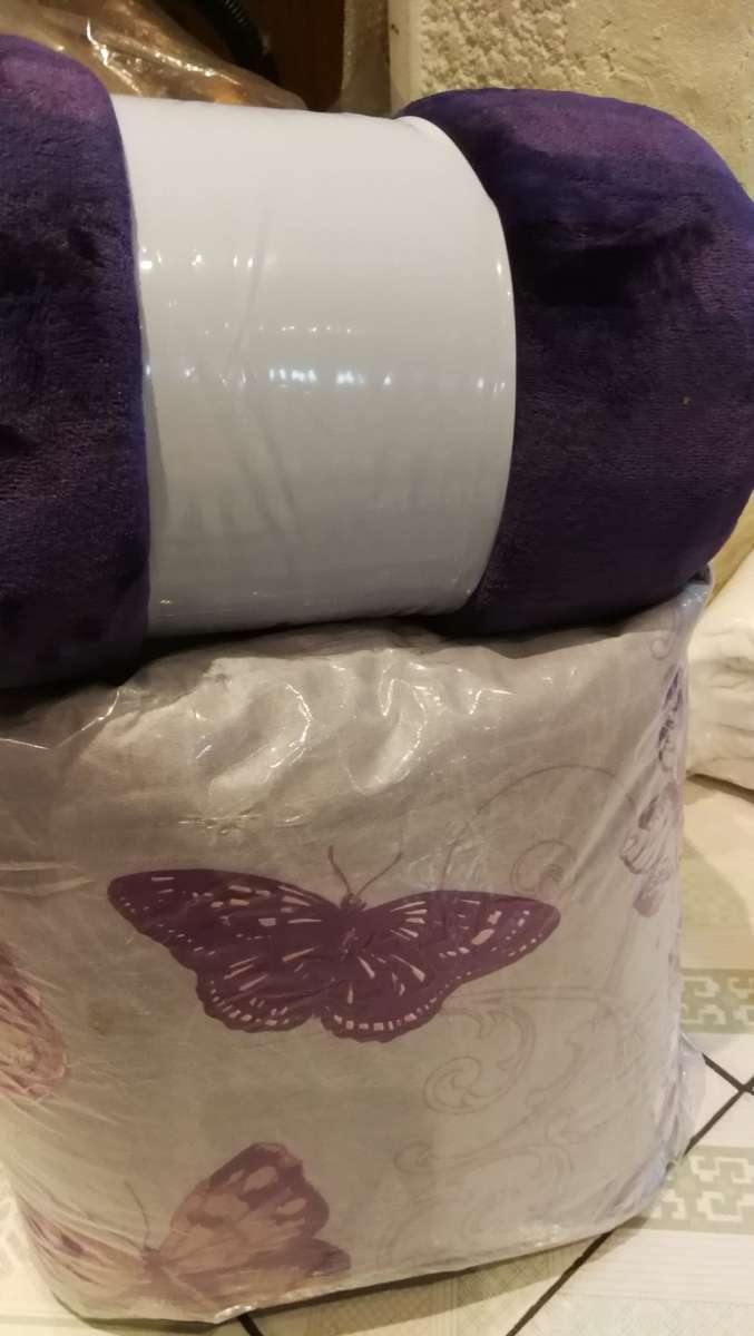 COMFORTER SETS -3PIECE.COMBO..******BARGAIN WITH BED THROW  * MOTHER'S DAY SPECIAL