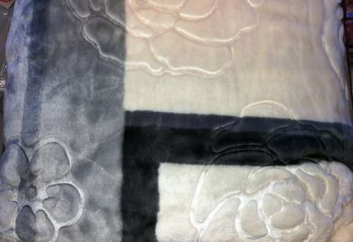 MINK ***Super Soft  Embossed Blanket-Quality Print (Assorted Prints) + FREE Bag