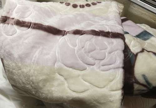 MINK ***Super Soft  Embossed Blanket-Quality Print (Assorted Prints) + FREE Bag