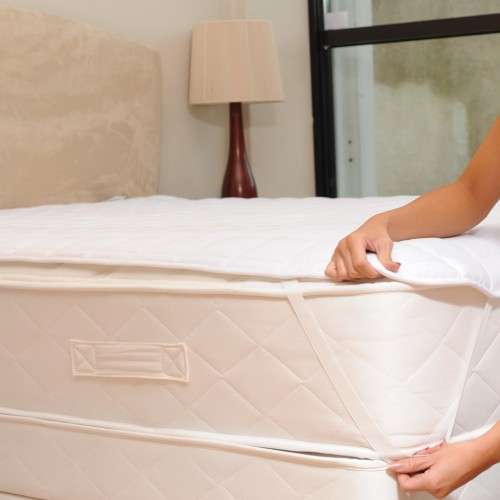 FACTORY OVERRUNS /REJECTS MATRESS PROTECTORS ,QUEEN AND KING SIZES**** SEE DESCRIPTION