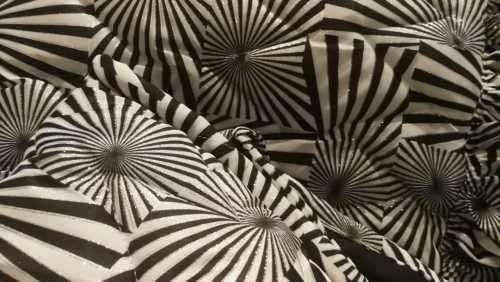 COMFORTER SET BLK/SILVER /WHT -QUEEN EXTRA 5PIECE*** EQUISITE QUALITY SEE DESCRIPTION