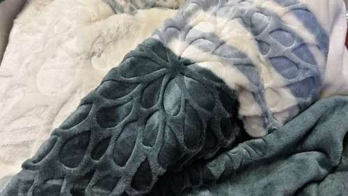 MINK ***Super Soft  Embossed Blanket-Quality Print (Assorted Prints) + FREE Bag