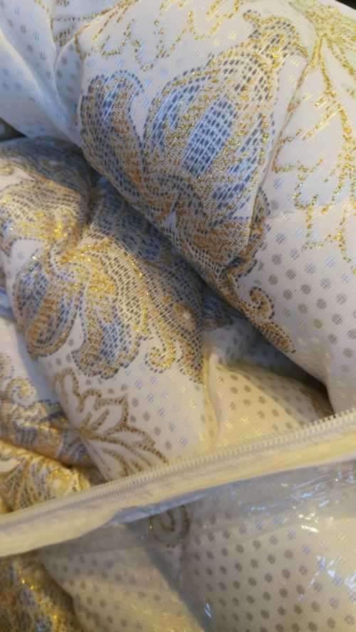 COMFORTER SET -QUEEN bed . 5PIECE*** EQUISITE QUALITY*** SATIN FINISH