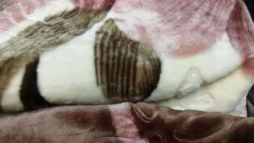 MINK *** EASTER SPECIAL **Super Soft  Embossed Blanket-Quality Print (Assorted Prints) + FREE Bag