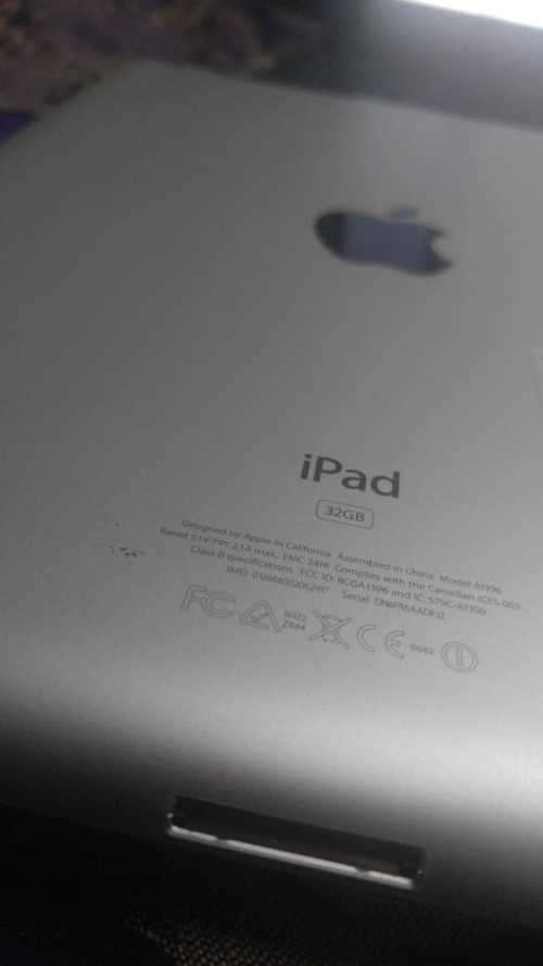 APPLE IPAD2 |9.70 INCH| 32GB | WiFi & 3G| SPACE GREY | * IPAD 2**9.70-inch ***EXCELLENT CONDITION***