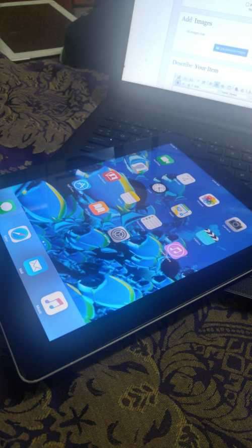 APPLE IPAD2 |9.70 INCH| 32GB | WiFi & 3G| SPACE GREY | * IPAD 2**9.70-inch ***EXCELLENT CONDITION***