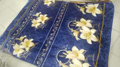 CARPET ...MEMORY FOAM ...EXCELLENT ,,SUPER SOFT BEAUTIFUL TO ENHANCE ANY ROOM :1900MM X 1400MM