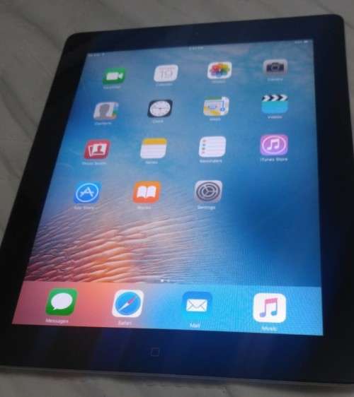 APPLE IPAD2 |9.70 INCH| 32GB|WiFi &3G| SPACE GREY |MC774ZP/A*IPAD 2*9.70-inch***EXCELLENT CONDITION*