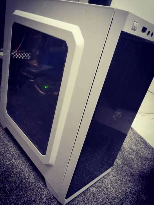 GAMING PC *INTEL CORE I5* 3.20GHZ TURBO BOOST* 4GB GAMING  GRAPHIC*8GIG RAM*WOW AT A STEAL****