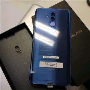HUAWEI MATE 20 LITE EXCELLENT WORKING CONDITION *WITH BOX**MOBILE *LTE *WOW**BARGAIN