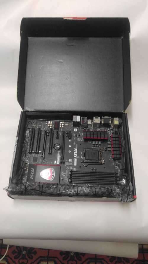 MSI H97 *GAMING *MOTHERBOARD WOW *EXTERIOR CONDITION EXCELLENT* UNTESTED SOLD AS IS FOR SPARES