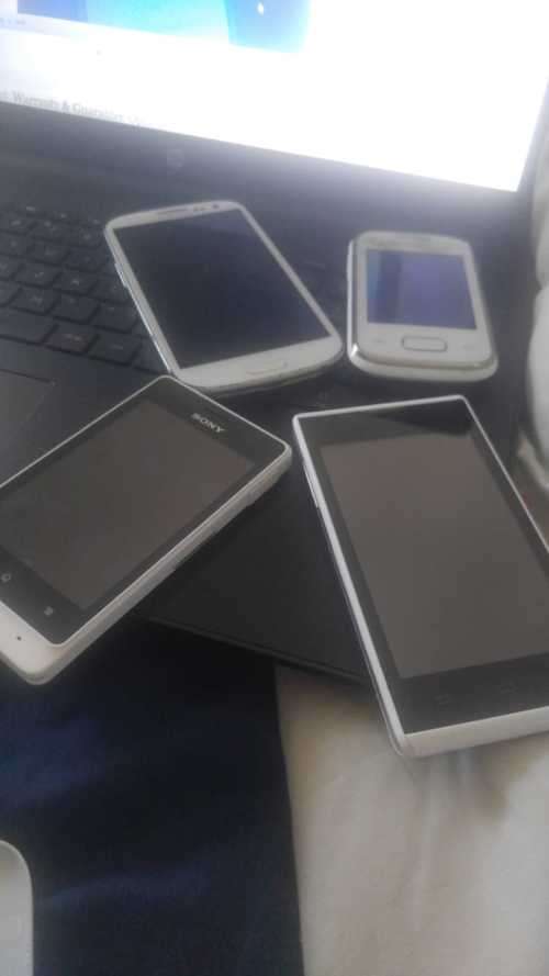 4*MOBILES*SAMSUNG GALAXY S3.SONY EXPERIA*ZTE &SAMSUNG GALAXY POCKET* MOBILES*UNTESTED*SOLD 4 SPARES