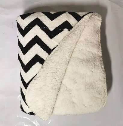 Warm Flannel Throws with Sherpa reverse**wow*beautiful*Super SOFT**EXQUISITE*see descrip 4 more info