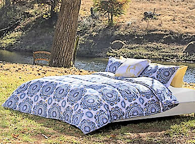 Luxury Arrivals *WOW**stunning*GENUINE*Pierre Cardin Comforters.Quality:superb:QUEEN ONLY *LAST ONE*