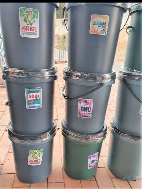 BULK BRANDED WASHING POWDER WOW***13-14 KG IN 20 LITRE BUCKET...OMO*SUNLIGHT*ARIEL &MAQ