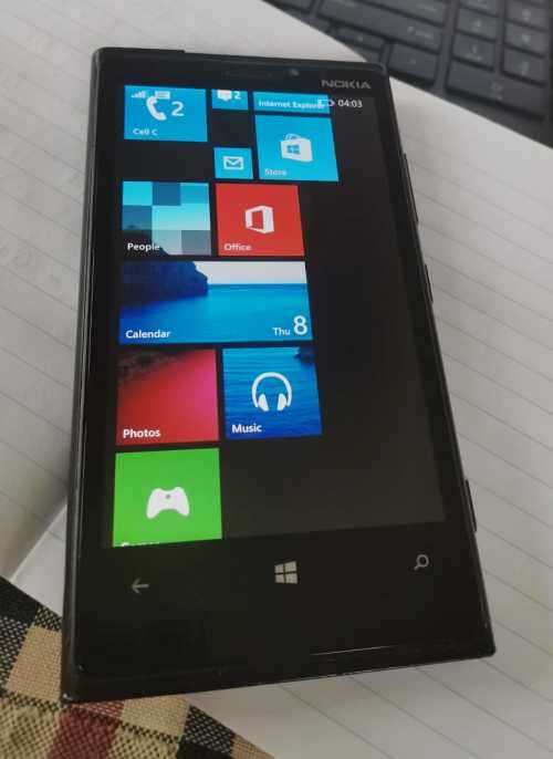 NOKIA LUMIA 920 *WINDOWS MOBILE *STUNNING** WORKING MOBILE.*WOW**** AT BARGAIN****