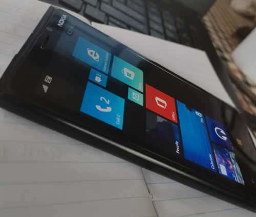 NOKIA LUMIA 920 *WINDOWS MOBILE *STUNNING** WORKING MOBILE.*WOW**** AT BARGAIN****