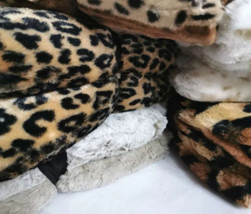 SHERPA Throws with FAUX FUR reverse**wow*beautiful*Super SOFT**EXQUISITE*see descrip 4 more info