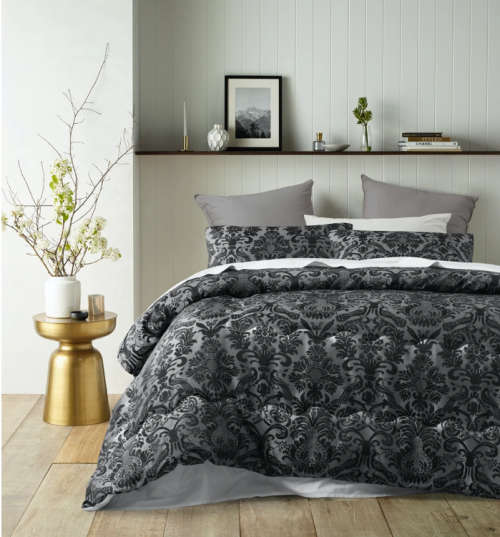 JAQUARD COMFORTER STUNNING 3 PCE **WOW**SET -KING SIZE ,BARGAIN,,,ABSOLUTELY STUNNING *SET
