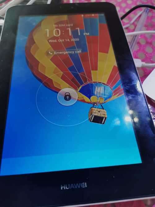 Huawei S7-721U Tablet (7 inch, 4GB, Wi-Fi+3G+Voice Calling), (WHITE-Panel) WORKING BESIDES FOR TOUCH