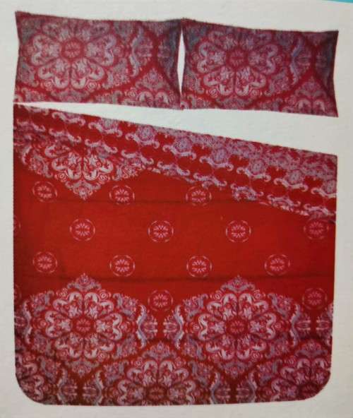 COMFORTER 3PIECE**STUNNING  SET IN QUEEN* RED AND GREY**** ITS ABSOLUTELY STUNNING***WOW*BARGAIN