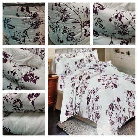 COMFORTER 3PIECE STUNNING SET IN QUEEN* DARK PURPLE & WHITE** ITS ABSOLUTELY STUNNING***WOW*BARGAIN