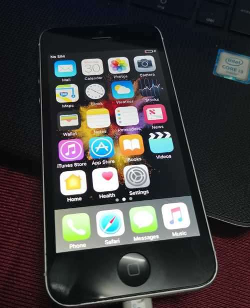 IPHONE 5**** 32 GIG ***CRAZY BARGAIN ***WORKING**SMART CONDITION MOBILIE ***WOW