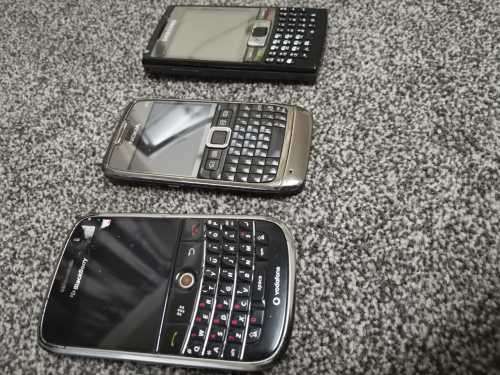 3X  MOBILES***FOR 1 BID   *WOW*****BARGAIN READ DECSRIPTION