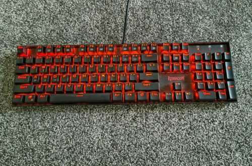 REDRAGON MECHANICAL GAMING KEYBOARD ***WOW ***BARGAIN**CUSTOM MECHANICAL SWITCHES