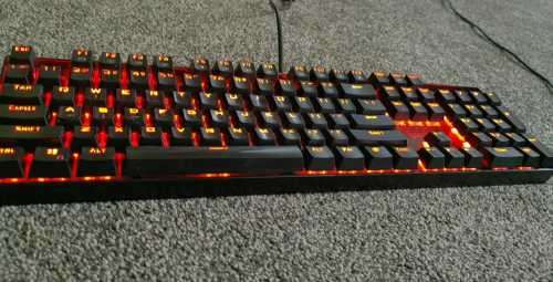 REDRAGON MECHANICAL GAMING KEYBOARD ***WOW ***BARGAIN**CUSTOM MECHANICAL SWITCHES