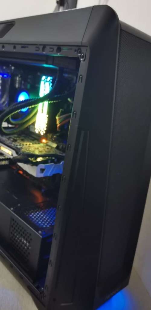 GAMING COMPUTER*INTEL I7 8700 -Asus Z370P*16gb Corsair Vengence RGB Pro 3200Mhz