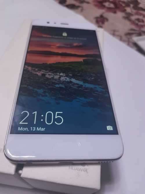 Huawei P10 Plus 128GB**6GB RAM**WOW***WITH  WITH DUAL LEICA CAMERA****BARGAIN  DAZZLING GOLD