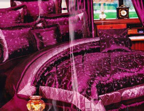 8 PCE ELEGANT QUILTED COMFORTER SET - DOUBLE / QUEEN SIZE