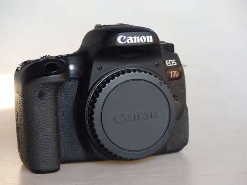 Canon EOS 77D DSLR, 24 Mega pixel