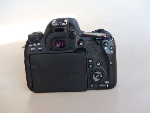 Canon EOS 77D DSLR, 24 Mega pixel