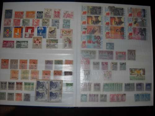 A9 Stamp Album with 580 Stamps