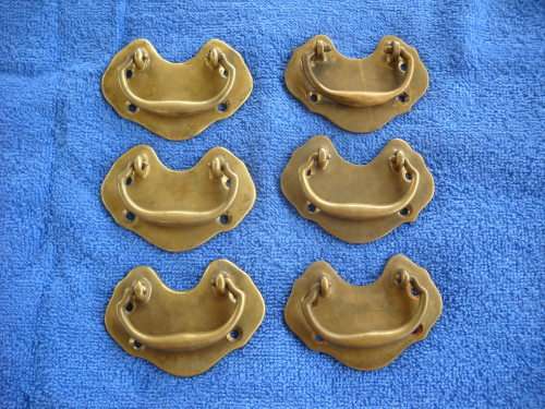 Antique Brass Drawer Handles (6 x As one lot)