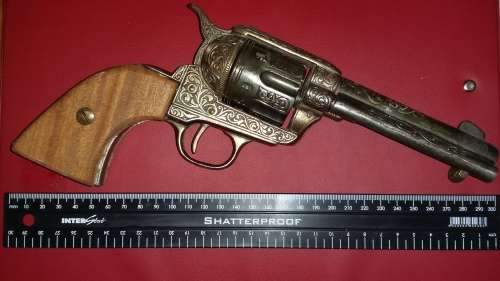 A Cowboy 6 Shouter Colt 45 Peacemaker Revolver - Metal Replica 1873